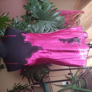 Frederick's of Hollywood chemis med